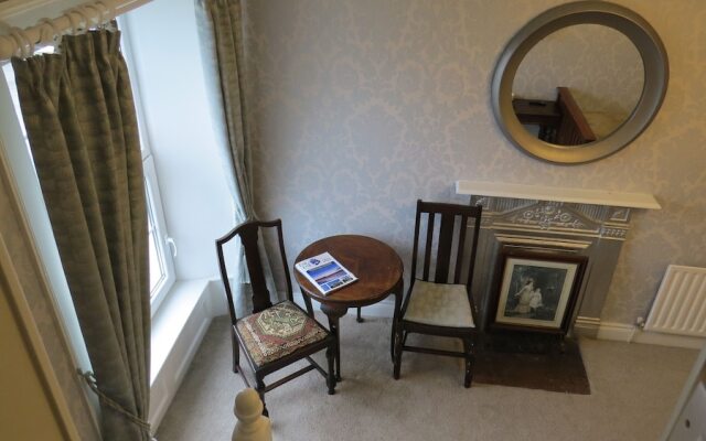 Devonview House