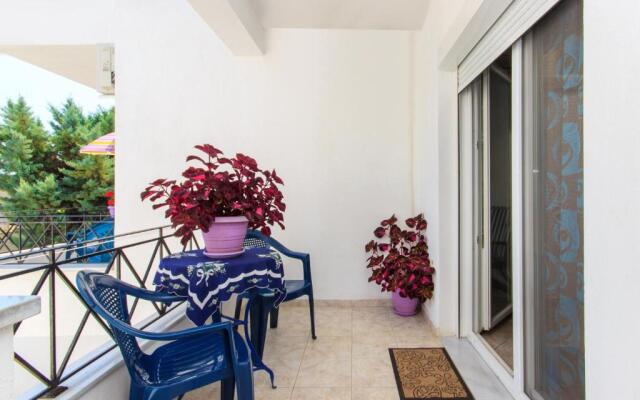 RG Studios Thassos #4