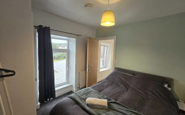 Newly Renovated 4 Bedroom House