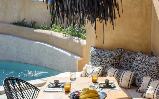 Potamos Luxury House