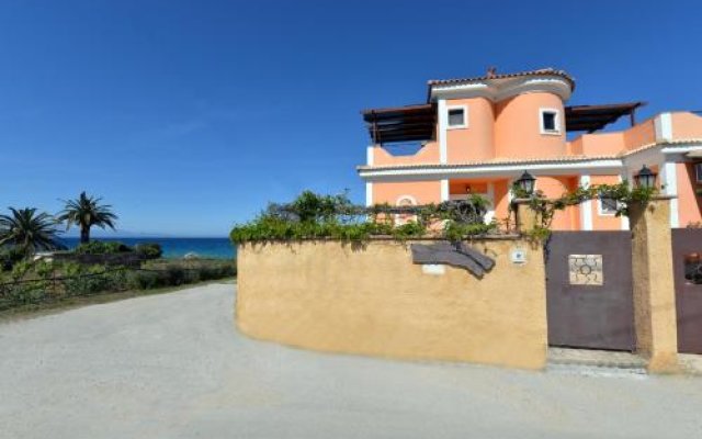Galini Beach Villa