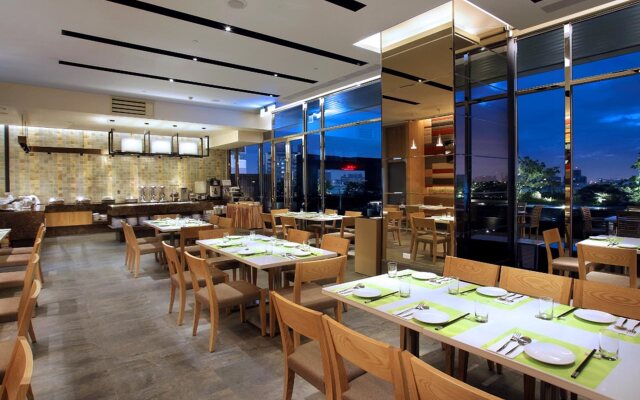 Two Tails Hotel Luzhou