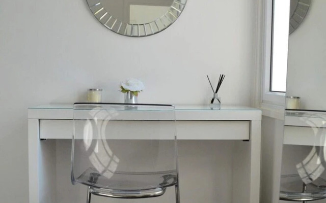 Central 3 Bedroom Flat