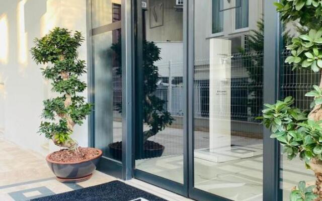 Lara Vista Hotel Suits & Spa