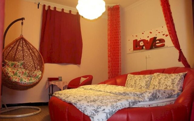 Romantic Town Theme Inn