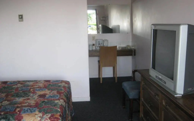 Departure Bay Motel