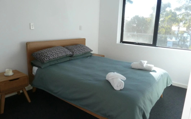 Bellevue on Bentley - Unit 1