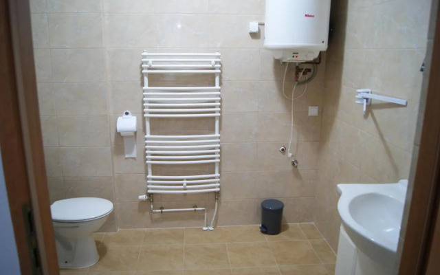 Hostel Mira