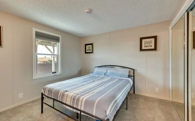 8 Mi to Laughlin Riverwalk: Waterfront Retreat
