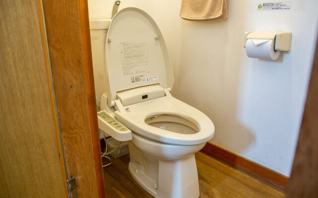 Naoshima Tsutsujiso Lodge