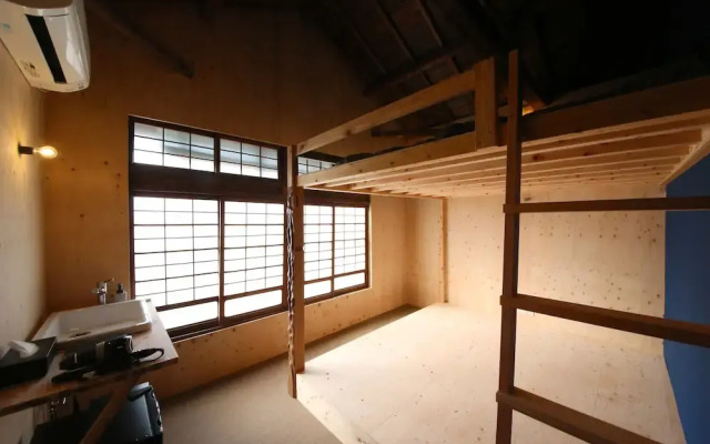 Tomarigi Hostel Shu