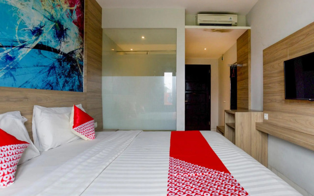 OYO Flagship 3486 The Regia Tambun by GWA