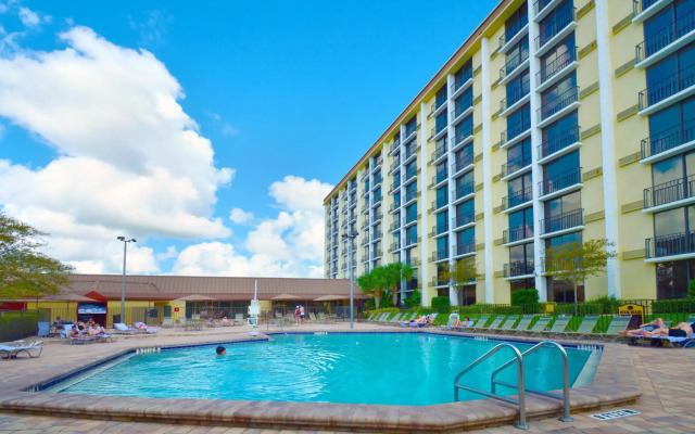 Rosen Inn, closest to Universal