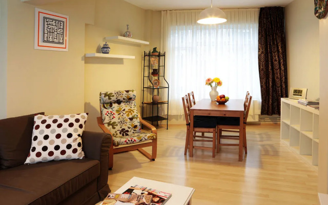 Ekim Apart