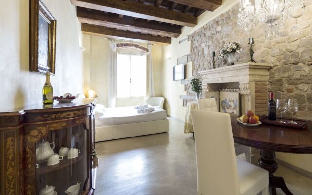 Signoria honeymoon apartment