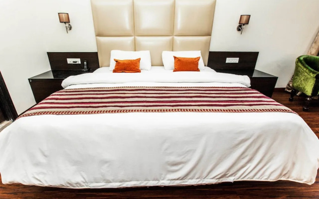 Hotel Subash International