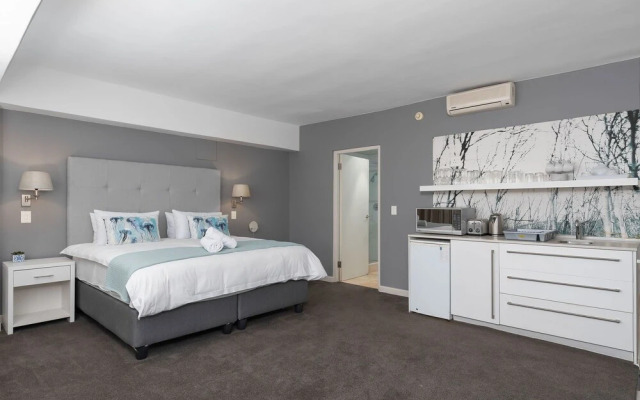 Bijoux Suites by Home from Home