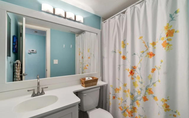 Siesta Dunes Beach 201 by Vtrips