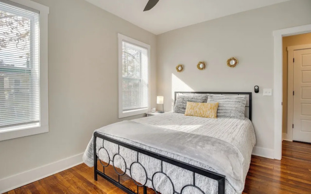 Private Balcony: Spacious, Updated Savannah Apt!