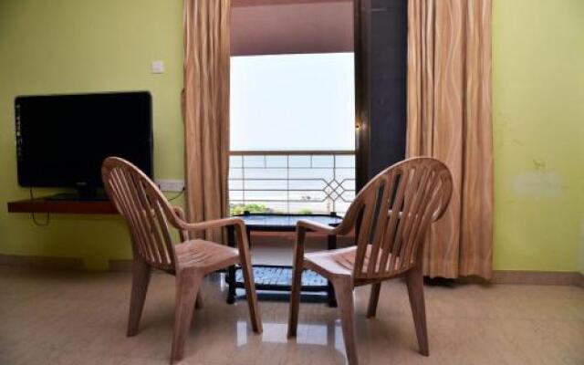 Whistling Palms Beach Resort