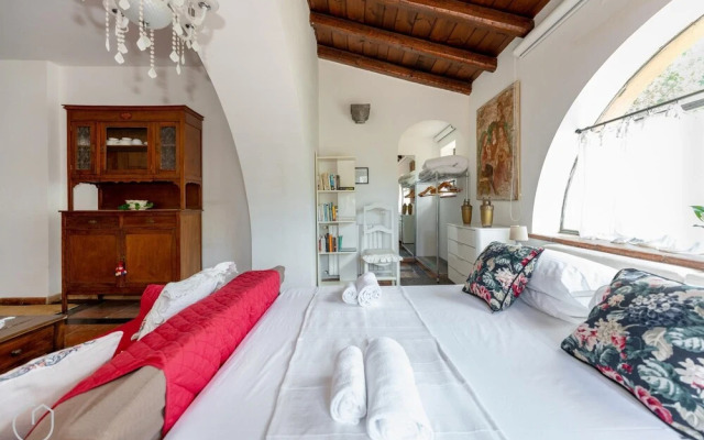 Italianway - Menadel - Casa del Leone