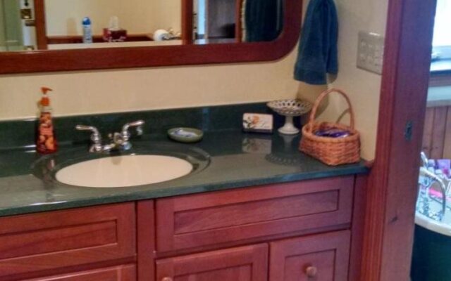 Lake Valley Legends B&B