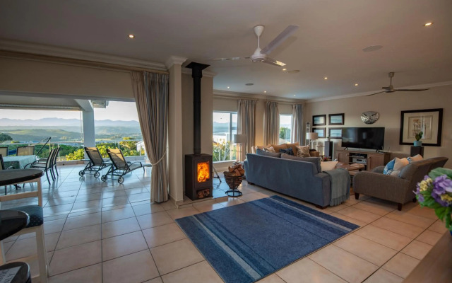 Lovely 2 bedroom rental unit with exquisite views