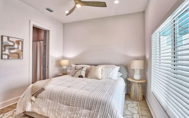 Azul Townhomes C1 - Sol Retreat