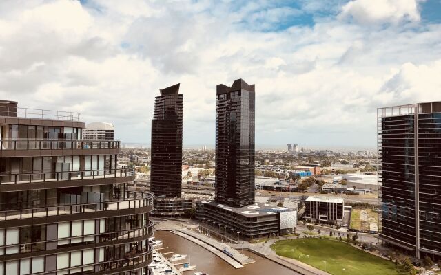 Winston Apartments Docklands
