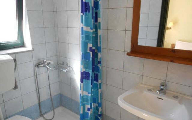 Rea Studios & Apartments