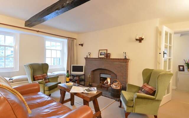 Llan Cottage