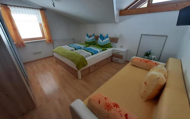 Ferienwohnungen Schnell