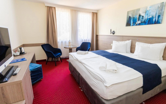 Hotel Mediterran - Image 5
