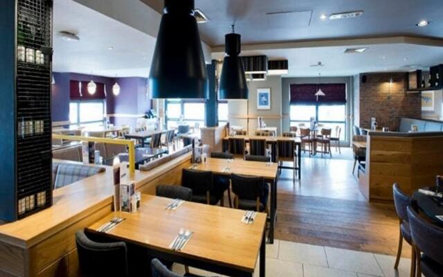 Premier Inn Stirling City Centre