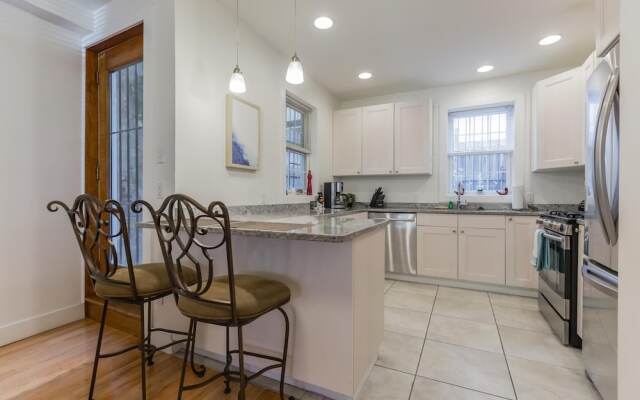 523 S 18th