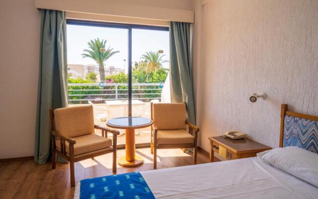 Paphos Gardens Holiday Resort