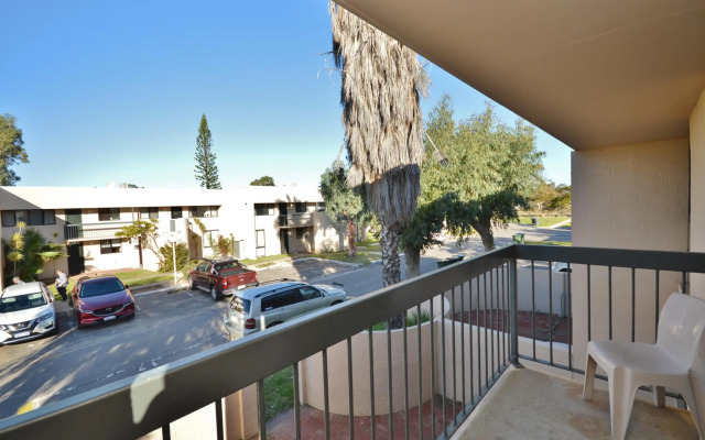Riverview Holiday Apartment 17 - Kalbarri WA