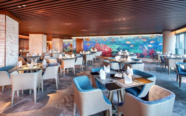 Wyndham Grand Plaza Royale Shuangyue Bay