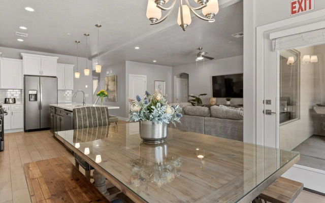 Winner, Winner! 13 Bedroom Home