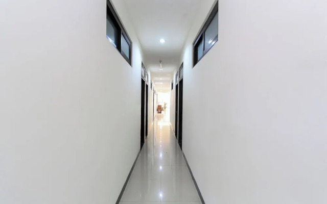 Hotel O Genteng Near Genteng Market Formerly Uno Hotel