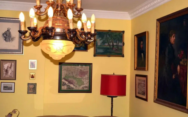 Central Market Apartment