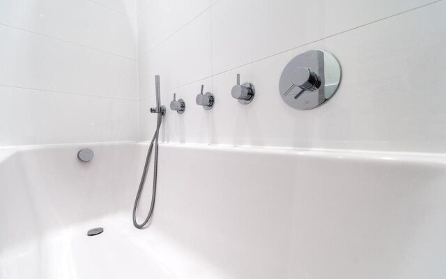 YAYS Amsterdam Vondelpark by Numa