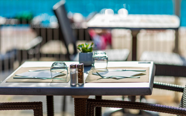 Logis Hôtel Noemys Pont de l’Etoile