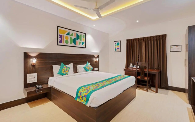 Treebo Aishwarya Grand - 4 km from Promenade Beach