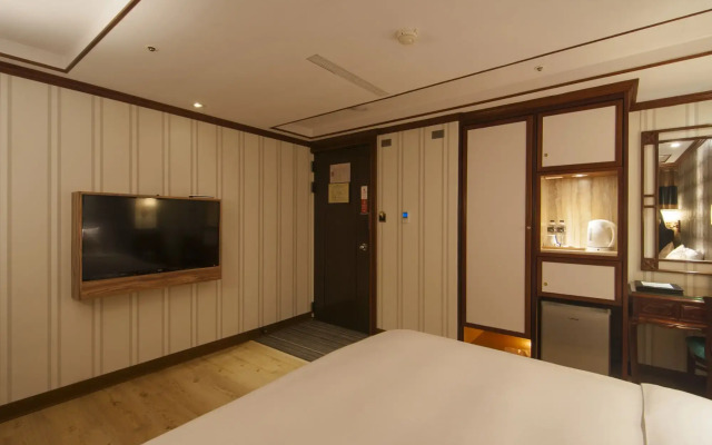 Silken Hotel
