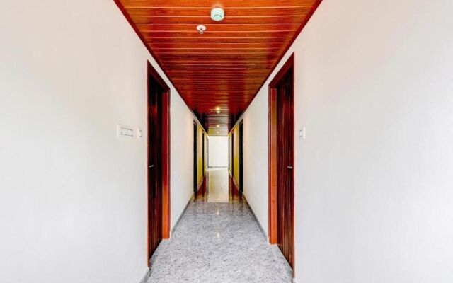 Fabhotel Tej
