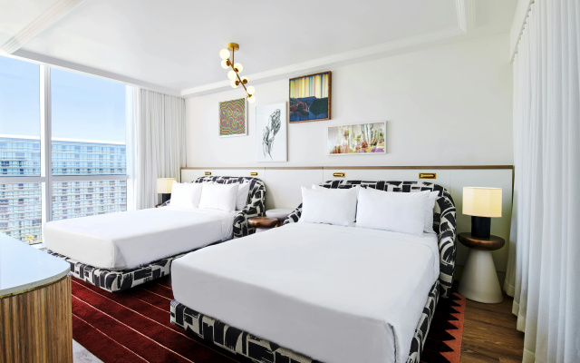 Virgin Hotel Las Vegas, Curio Collection by Hilton - Image 4