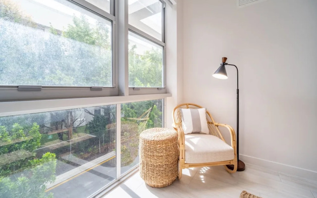 Tucker at Palmer Dadeland Miami