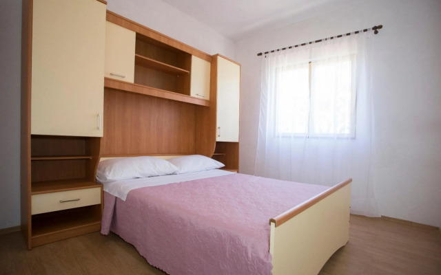 Ana - quiet and peaceful - A2(4+1)