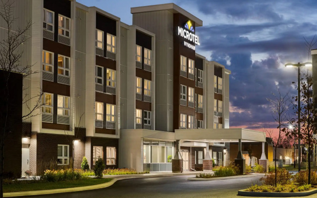 Microtel Inn & Suites By Wyndham Boisbriand